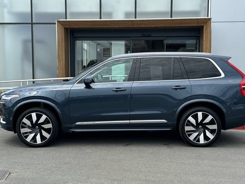 Used 2023 Volvo XC90 T8 Ultimate w/ Protection Package Premier AWD/4WD image 5