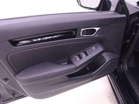 Certified 2024 Honda Civic EX-L image 9