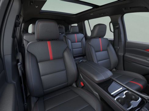 New 2026 Chevrolet Traverse RS image 14