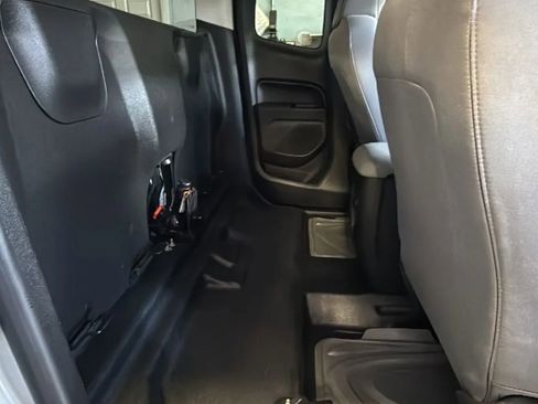 Used 2020 Chevrolet Colorado W/T image 16