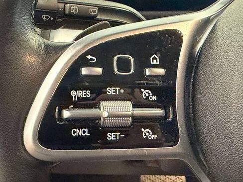 Used 2023 Mercedes-Benz GLB 250 4MATIC image 21