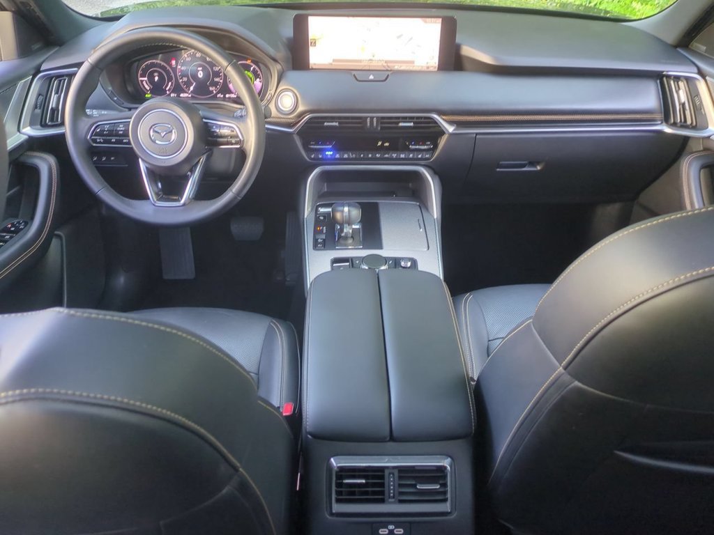 Certified 2024 MAZDA CX-90 Plug-In Hybrid w/ Premium Plus AWD/4WD image 24