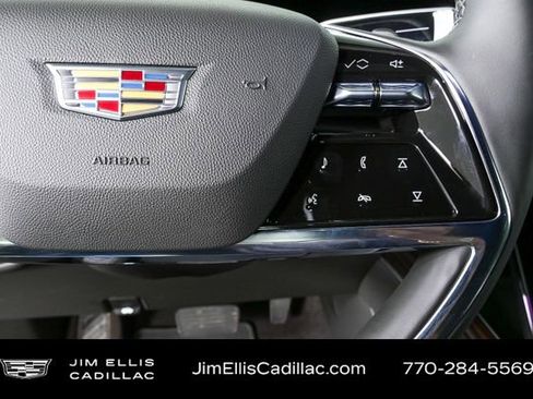 Certified 2026 Cadillac Escalade Luxury image 11