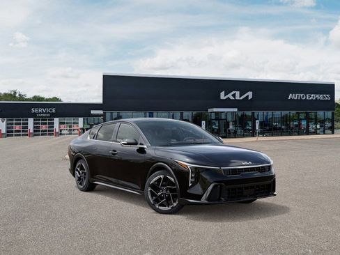 New 2025 Kia K4 GT-Line image 8