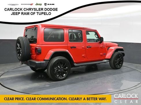 Used 2025 Jeep Wrangler Sahara AWD/4WD image 3