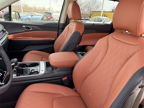 New 2026 Kia Carnival EX image 13