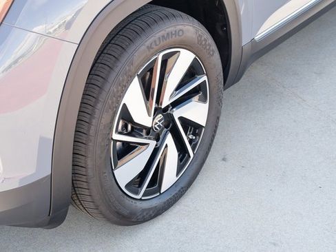 New 2026 Volkswagen Atlas SEL image 10