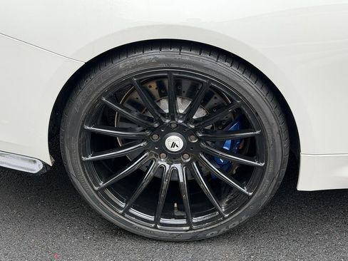 Used 2018 BMW M4 Convertible image 23