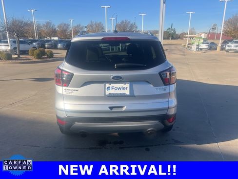 Used 2017 Ford Escape Titanium image 6