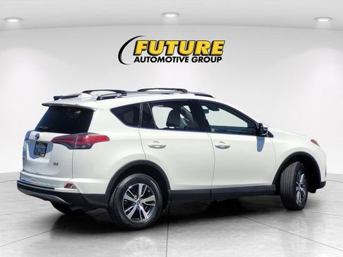 Used 2017 Toyota RAV4 XLE w/ Plus Extra Value Package FWD image 4