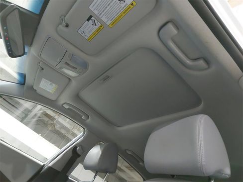 Used 2020 Hyundai Kona Limited image 31