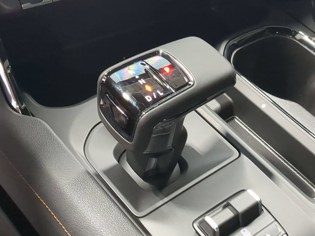 New 2026 GMC Sierra 1500 AT4 w/ AT4 Premium Package AWD/4WD image 32