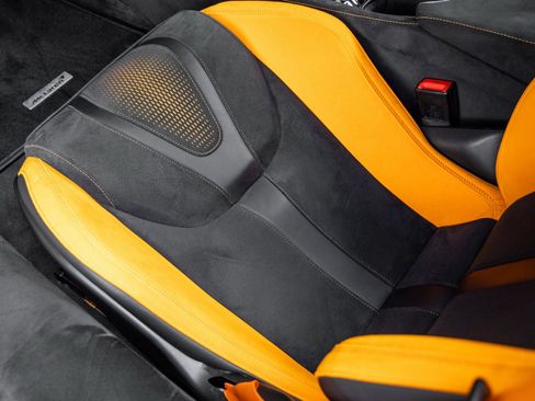 Used 2024 McLaren 750S Spider image 24