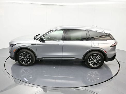 New 2026 Lincoln Nautilus Premier image 49