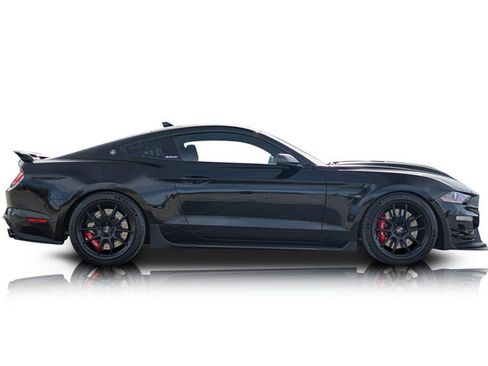 Used 2022 Ford Mustang GT Premium w/ GT Performance Package RWD image 2