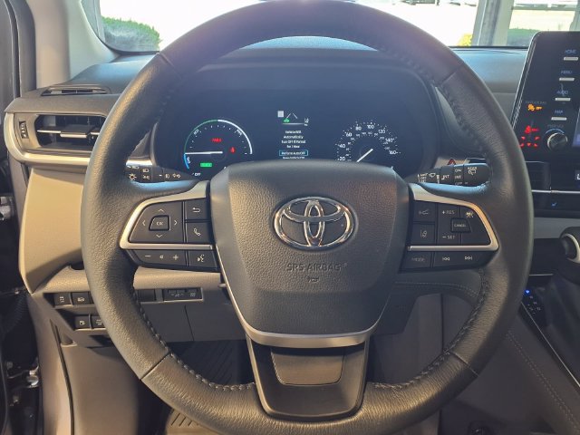 Used 2022 Toyota Sienna XLE AWD/4WD image 20
