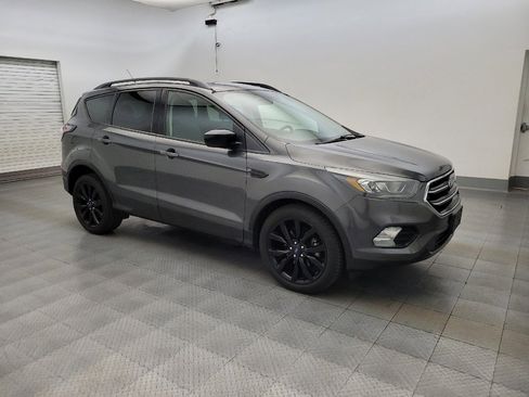 Used 2017 Ford Escape SE w/ SE Sport Appearance Package FWD image 11