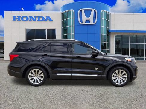 Used 2023 Ford Explorer King Ranch w/ Technology Package RWD image 2