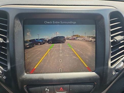 Certified 2017 Jeep Cherokee Limited AWD/4WD image 22