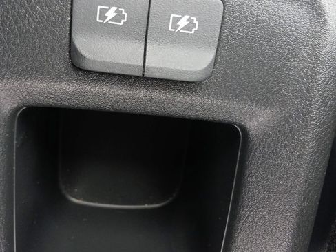 Used 2025 Nissan Versa S w/ Trunk Package FWD image 14
