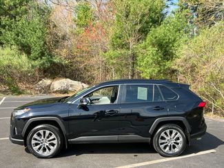 Used 2019 Toyota RAV4 XLE Premium w/ Cold Weather Package AWD/4WD video 2