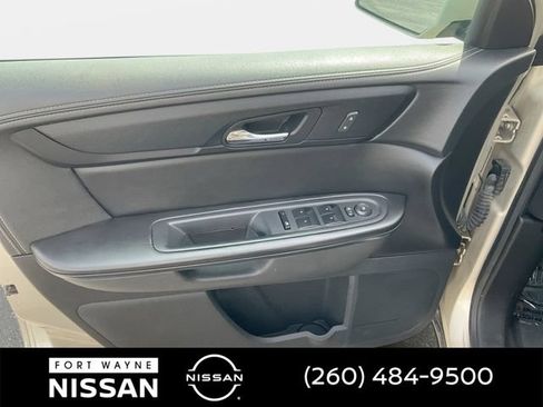 Used 2014 Chevrolet Traverse LT w/ All-Star Edition AWD/4WD image 29