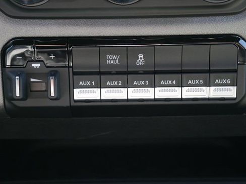 New 2023 RAM 3500 Tradesman image 20