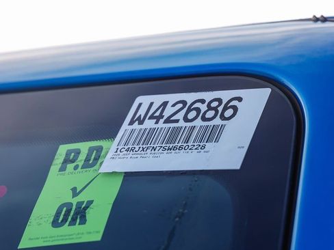 New 2025 Jeep Wrangler Unlimited Rubicon image 33