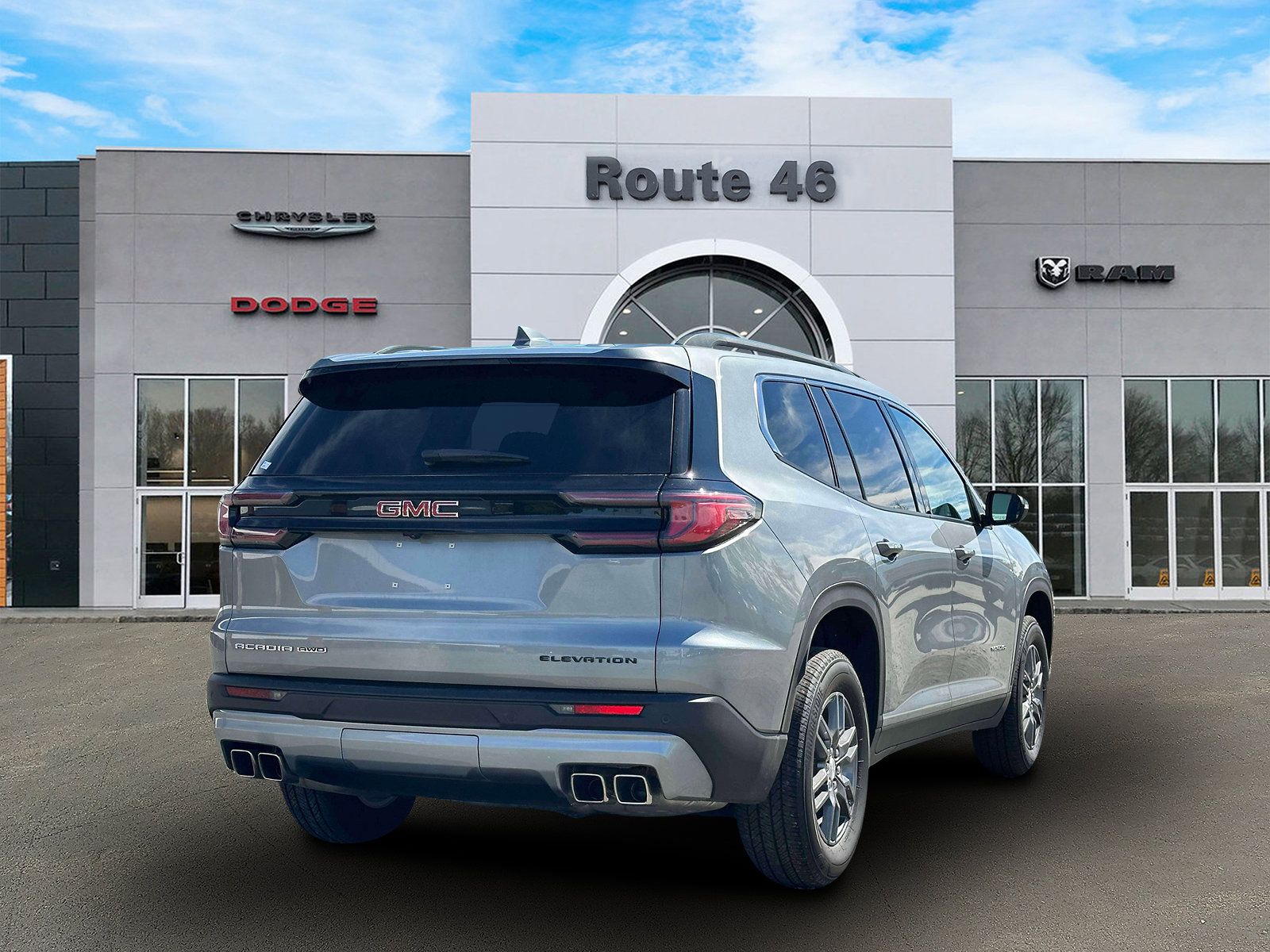 Used 2025 GMC Acadia Elevation AWD/4WD image 5