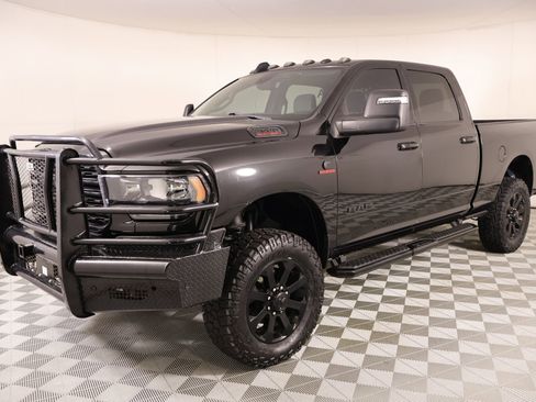 Used 2023 RAM 2500 Big Horn w/ Night Edition AWD/4WD image 10