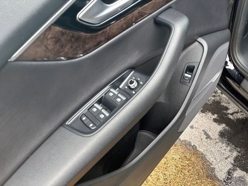 Used 2018 Audi Q7 3.0T Premium Plus image 11