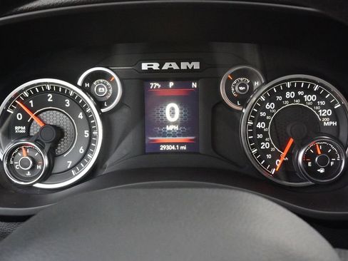 Used 2024 RAM 2500 Tradesman w/ Chrome Appearance Group image 11