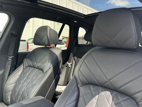 Used 2024 BMW X5 xDrive40i w/ Premium Package AWD/4WD image 18