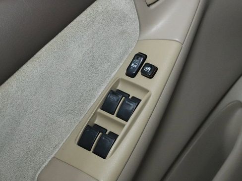 Used 2007 Toyota Corolla CE image 16