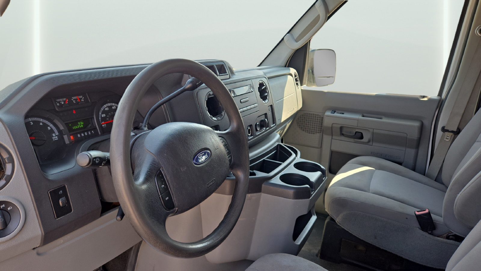 Used 2009 Ford E-250 and Econoline 250 RWD image 9