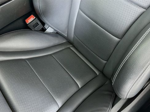 Certified 2022 Mercedes-Benz GLC 300 image 20
