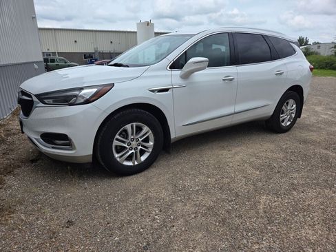 Used 2020 Buick Enclave Essence w/ Sound and Sites Package AWD/4WD image 1