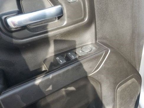 Used 2021 Chevrolet Silverado 1500 Custom image 7