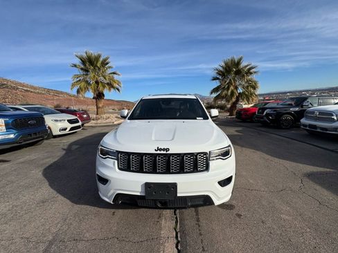 Used 2020 Jeep Grand Cherokee Altitude image 8