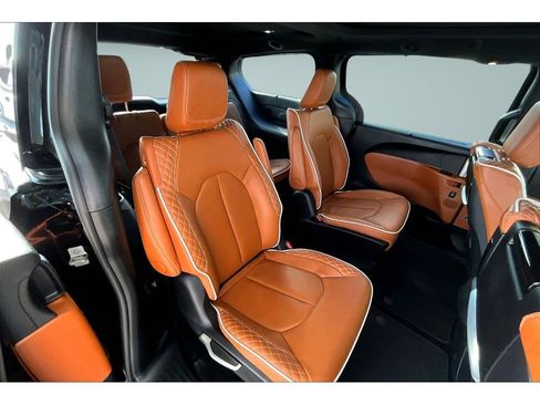 Used 2024 Chrysler Pacifica Pinnacle image 24