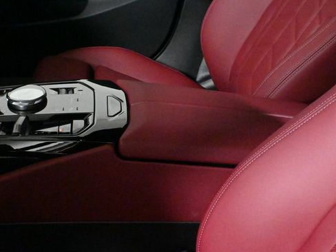 Used 2026 BMW 530i xDrive w/ Premium Package image 25