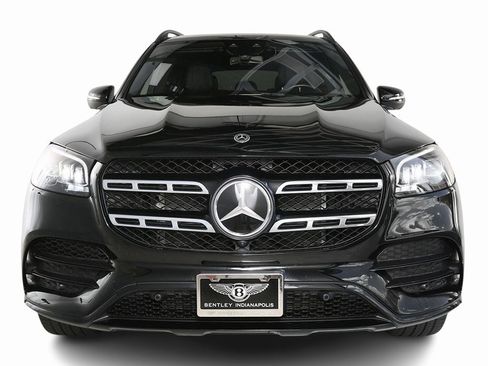 Used 2022 Mercedes-Benz GLS 580 4MATIC image 2