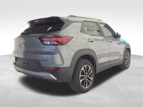 Used 2025 Chevrolet TrailBlazer LT AWD/4WD image 7