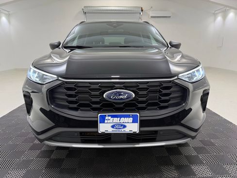 Used 2025 Ford Escape ST-Line AWD/4WD image 2