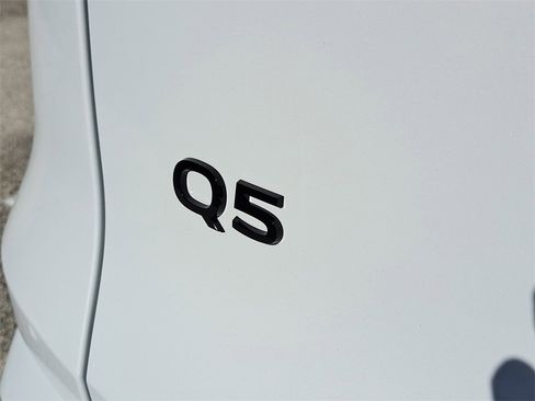 New 2025 Audi Q5 Premium Plus image 6