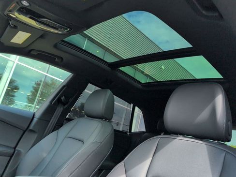 New 2025 Audi Q8 Premium Plus image 18