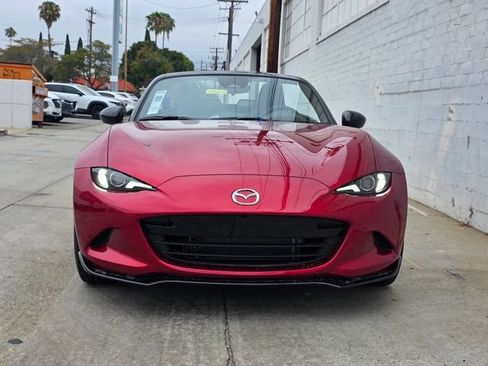 New 2026 MAZDA MX-5 Miata Club RWD image 2