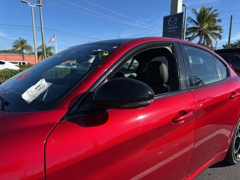 Used 2023 Alfa Romeo Giulia Veloce image 12