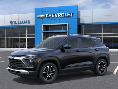 New 2026 Chevrolet TrailBlazer LT w/ LT Cold Weather Package AWD/4WD image 2