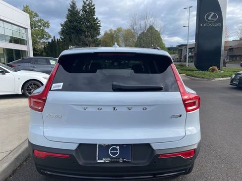 Used 2026 Volvo XC40 B5 Ultra w/ Climate Package image 6